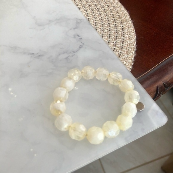 Vintage Jewelry - Vintage Stretchy Bracelet